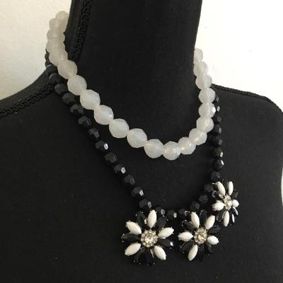 Black and white rhinestone beaded flower statement, necklace