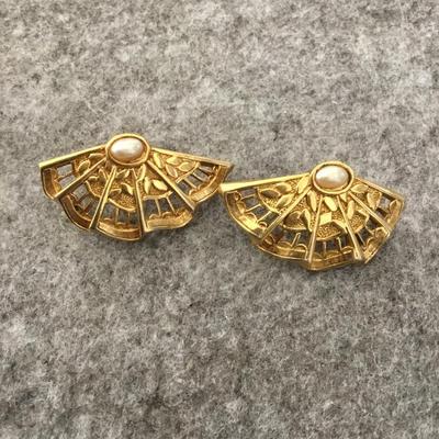 Gold tone, faux pearl filagree, fan stud earrings