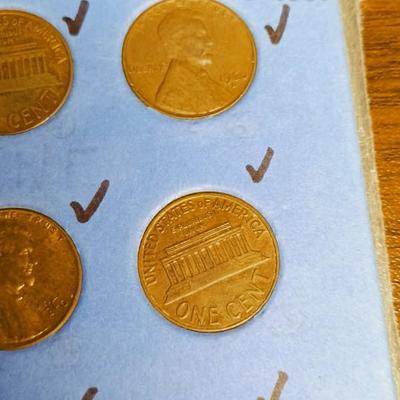 A COLLECTION OF US PENNIES