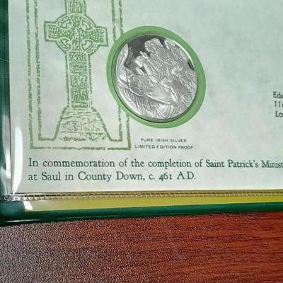 $5 COOK ISLAND COIN & .999 SILVER ST PATRICK'S DAY COIN