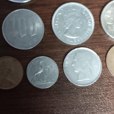 FOREIGN COINS (5)