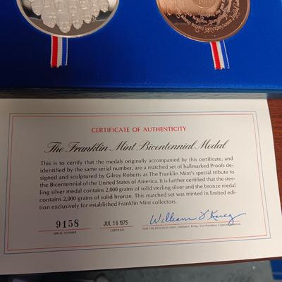 LARGE BICENTENNIAL MEDALS