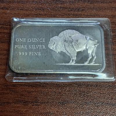 ONE OUNCE .999 FINE SILVER WITH RAISED BISON
