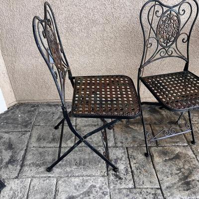 Wrought Iron Bistro Table W/Matching Folding Chairs (FY-RG)