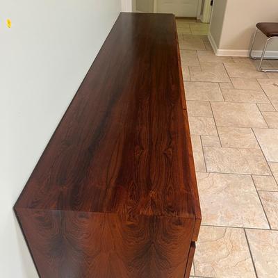 Large Rosewood MCM Sideboard (K-MG)