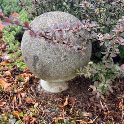 Decorative Cement Sphere on a Base & Plant Pot (FY-RG)