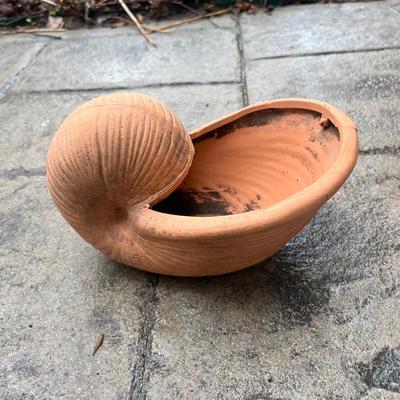 Decorative Terracotta Pot (BY-MG)