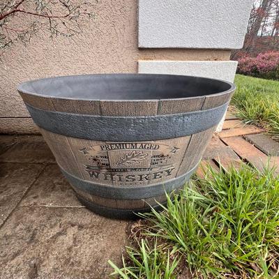 Whiskey Barrel Planters Plus Plant (FY-RG)
