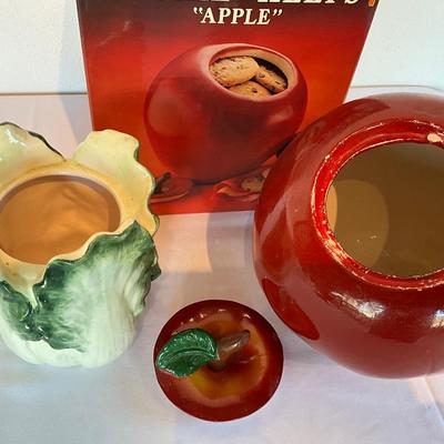 Vintage Cookie-Keeps Apple, Cabbage Vase