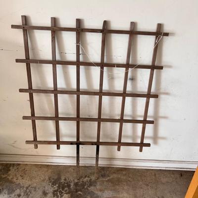 Wooden Trellis Plus Plant Pot Stands & Plant Stakes (G-RG)