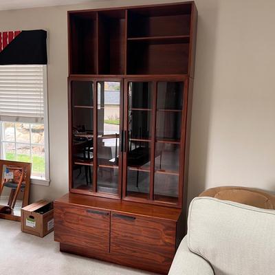 Three Piece MCM Rosewood Display Cabinet (LR-RG)