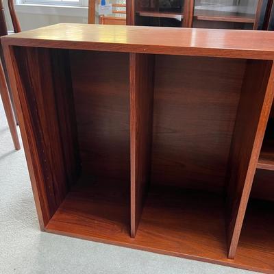Three Piece MCM Rosewood Display Cabinet (LR-RG)