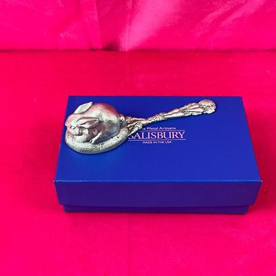 Lot B 545 Salisbury Pewter Bunny Rabbit Scoop