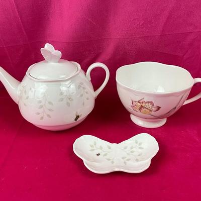 Lot B 550 Lenox Butterfly Meadow Stackable Tea Set NEW