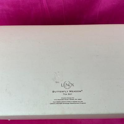 Lot B 551 Lenox Butterfly Meadow 7pc Tea Set NEW