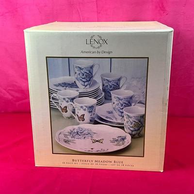 Lot B 552 Lenox Butterfly Meadow 18pc Set NEW