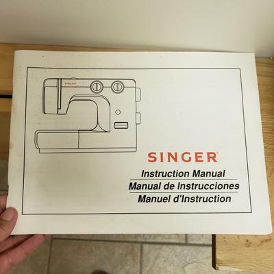 Singer Sewing Machine (L-KD)