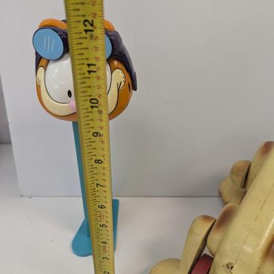 Vintage Toys & Snoopie Empty Box