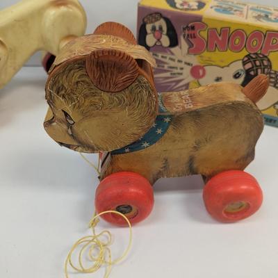 Vintage Toys & Snoopie Empty Box
