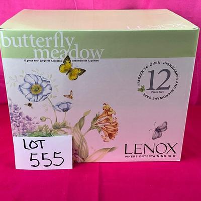 Lot B 555 Lenox Butterfly Meadow 12 pc Set NEW