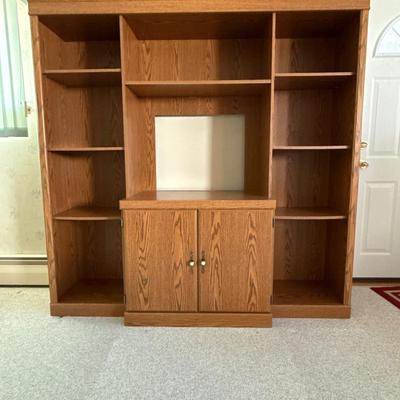 Entertainment center, 70x72x20