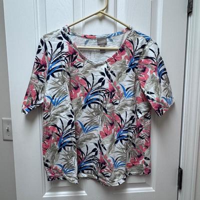 Beautiful Caftan and Other Warm Weather Clothing - Women’s Sizes S-L (PC-DZ)