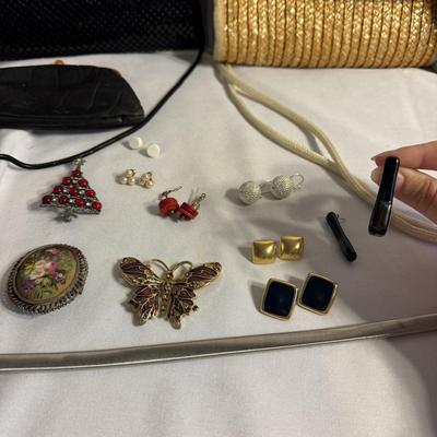 Purses, Scarves and Costume Jewelry (PC-BM)