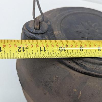 Antique Cast Iron Number 7 Kettle With Lid