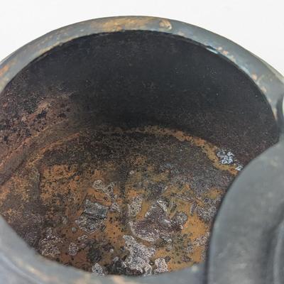 Vintage Cast Iron Kettle With Swivel Lid & Coil Handle