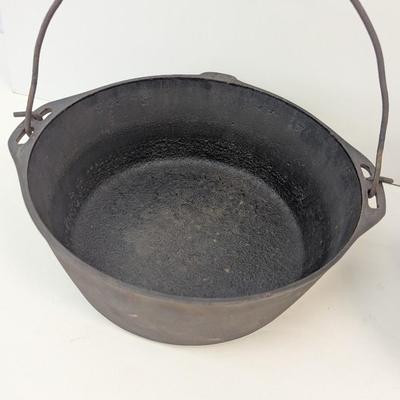 Vintage Cast Iron Pots