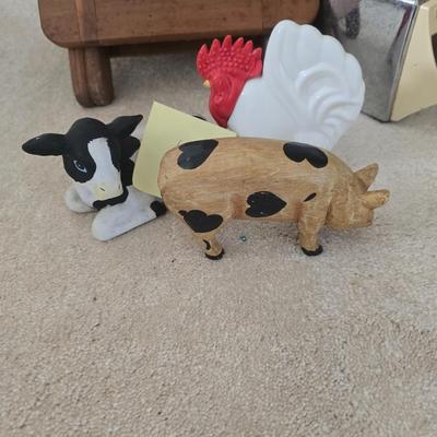 Small animal figures
