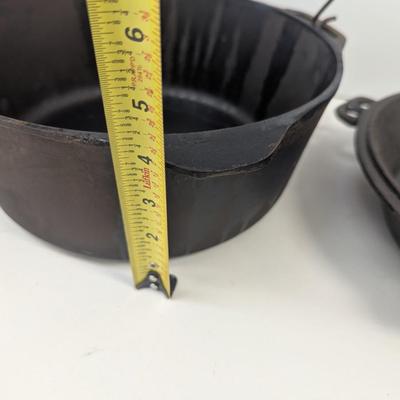Cast Iron Skillet & Pot