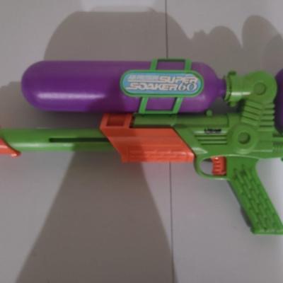 Sale Photo Thumbnail #47: 1992 Super Soaker 60 Funrise Larami Vintage