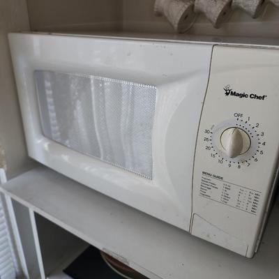 Magic chef microwave