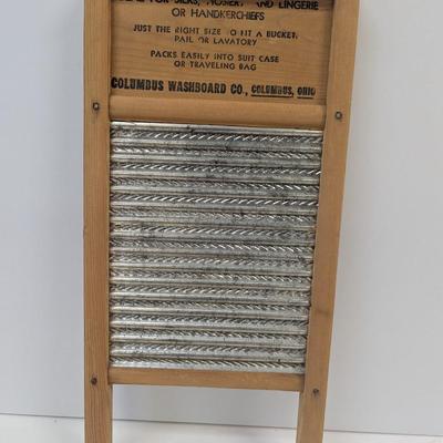 Vintage Wooden Dubi Handi Columbus Washboard