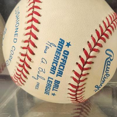 Sparky Lyle OMLB Signed Autographed Baseball In Collectors Case