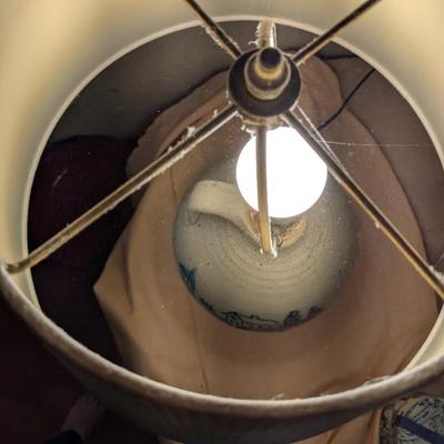 Sweet Rower Pottery Lamp