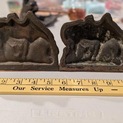 Vintage Western Grazing Saddled Horse Bookends Cast Iron Bronze Copper Finish