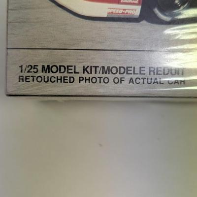 Bill Elliott Unassembled Model Kits