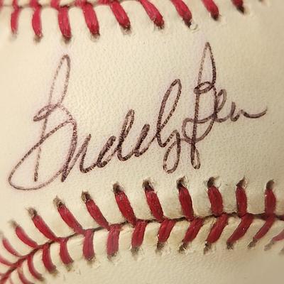 Buddy Bell OMLB Signed Autographed Baseball In Collectors Case