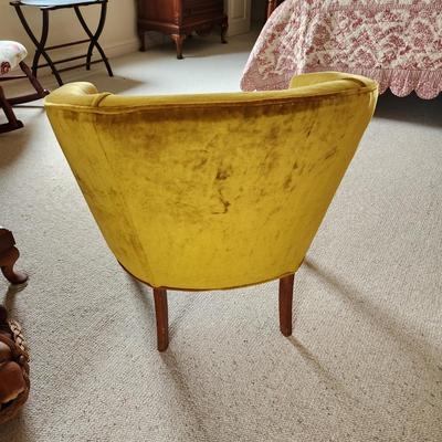 Mid Century Tufted Accent Arm Chair