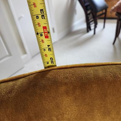 Mid Century Tufted Accent Arm Chair