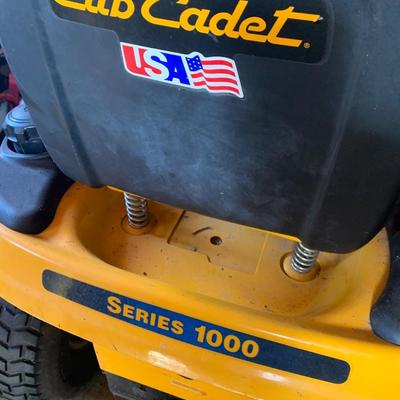 Cub Cadet Series 1000 Lawn Tractor with Cart