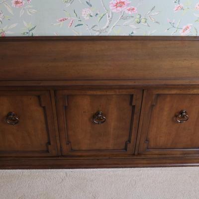 SLIGH Vintage Wood Cabinet Three Door Console Server Cabinet