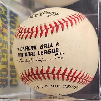 Hee Seop Choi Cubs OMLB Signed Autographed Baseball In Collectors Case