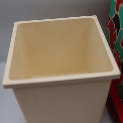 SIGMA Memphis Post Modern Lidded Ice Bucket and Tray by Sigma