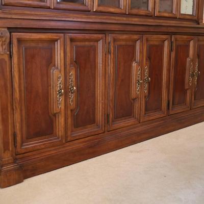 Beautiful Solid Wood China Cabinet