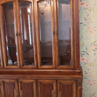 Beautiful Solid Wood China Cabinet
