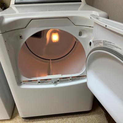 Whirlpool Carbio Platinum Electric Dryer