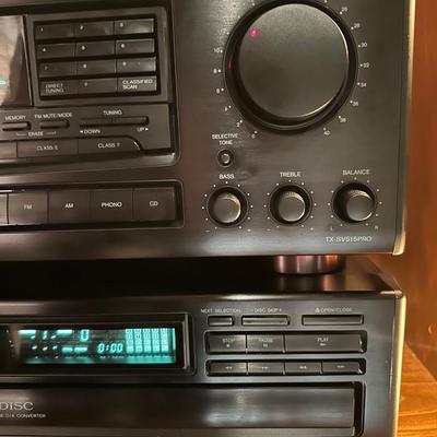 Onkyo TX-sv515pro Receiver and 6 Disc CD Changer